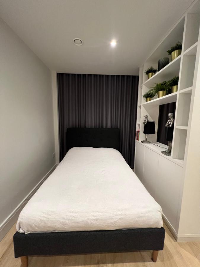 London Luxxe Suites & Apartments - London Heathrow Airport, Terminal 1 2 3 4 5 Hillingdon Eksteriør bilde