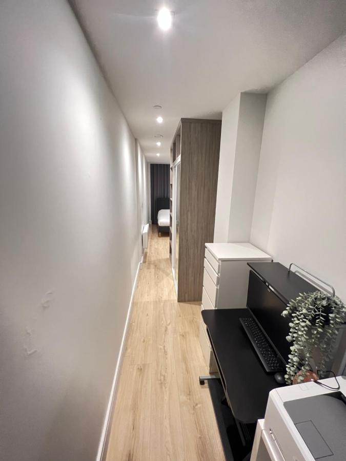 London Luxxe Suites & Apartments - London Heathrow Airport, Terminal 1 2 3 4 5 Hillingdon Eksteriør bilde